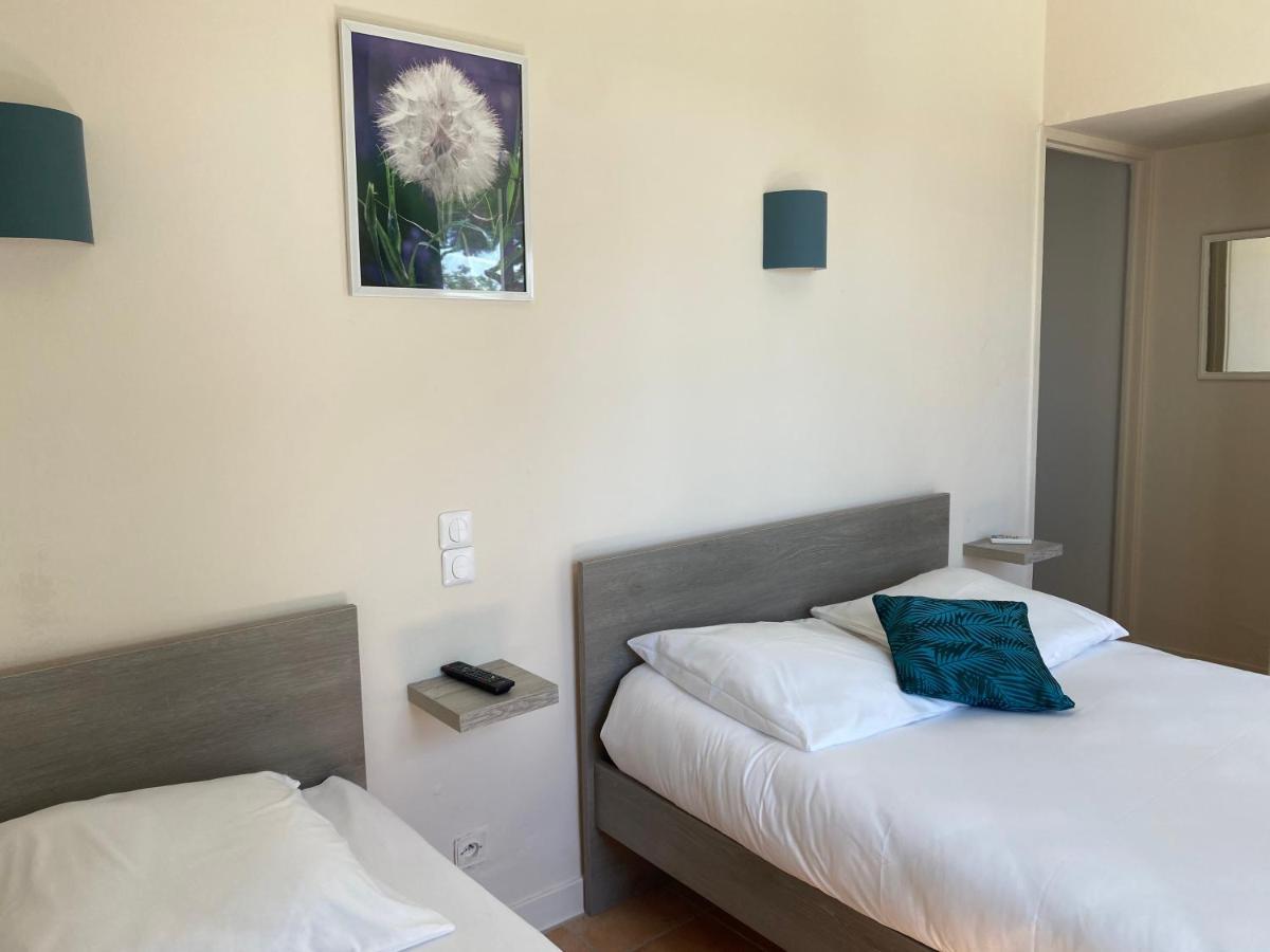 Logis Hotel Restaurant Le Kalliste Hyères Екстериор снимка