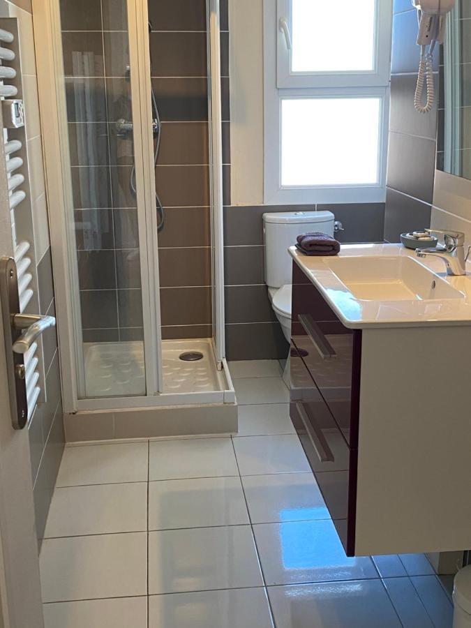 Logis Hotel Restaurant Le Kalliste Hyères Екстериор снимка