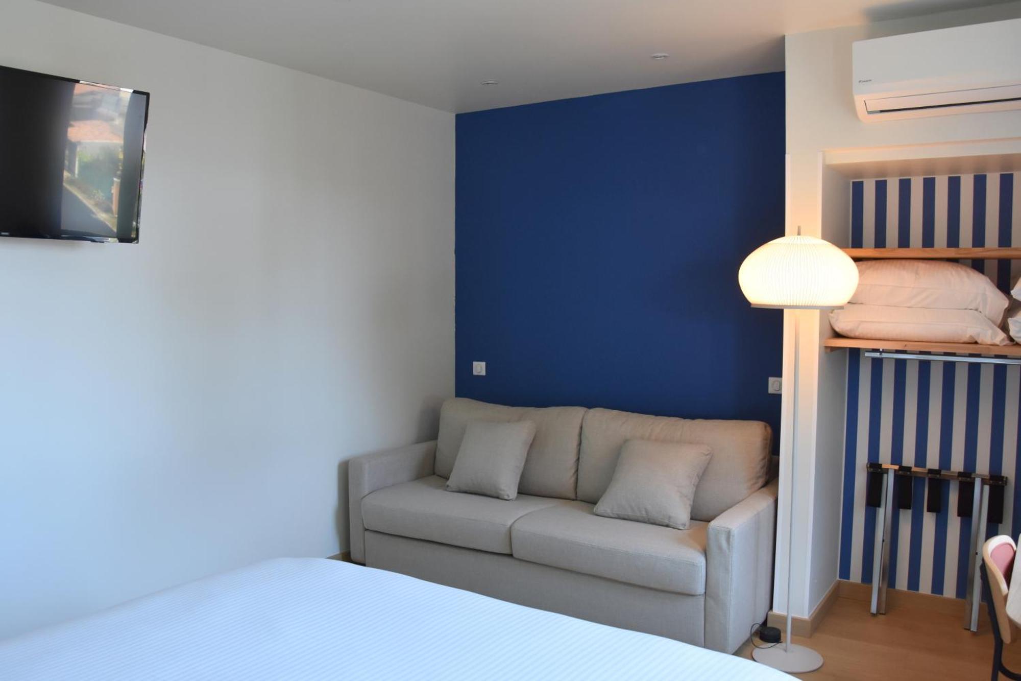 Logis Hotel Restaurant Le Kalliste Hyères Екстериор снимка